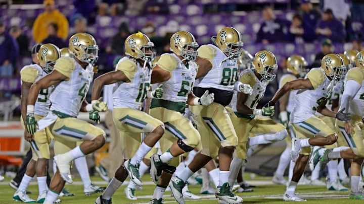 What Baylor and new coach Jim Grobe should heed from Arkansas's post-Petrino aftermath; Punt, Pass & Pork