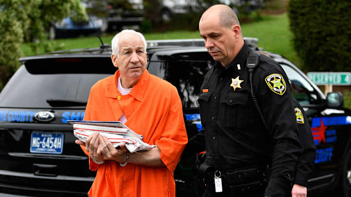 Reports: PSU coaches saw abuse; Paterno told victim to drop claim