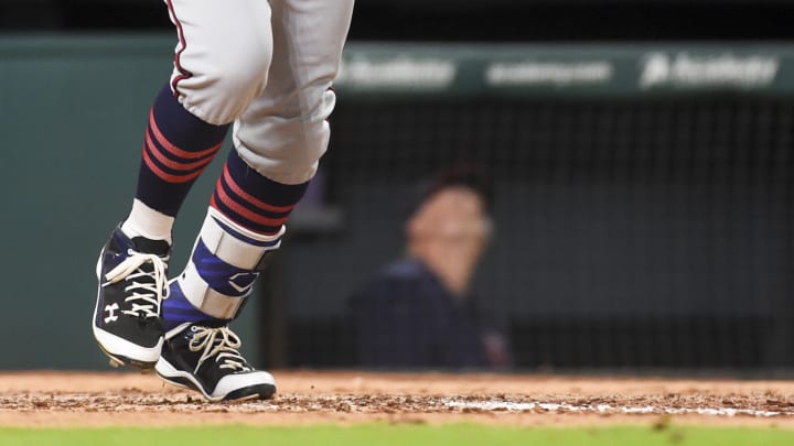 Castro, Springer power Houston past Minnesota, 6-4