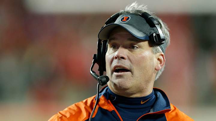 Illinois reaches settlement with former head coach Tim Beckman