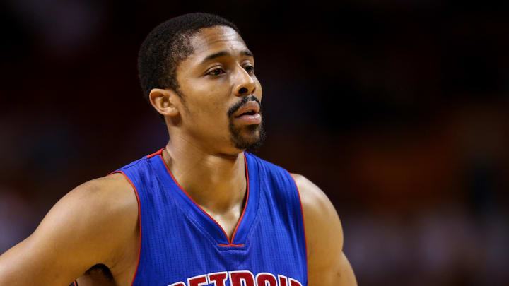 Pistons trade Spencer Dinwiddie to Bulls for Cameron Bairstow