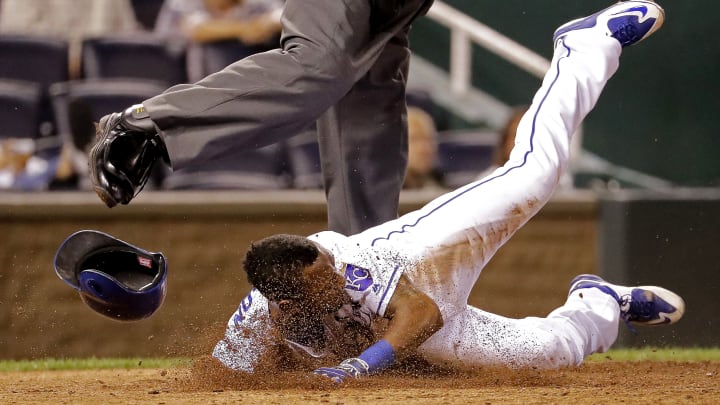 Alonso's pinch-double scores 2 in 8th, A's rally past Royals