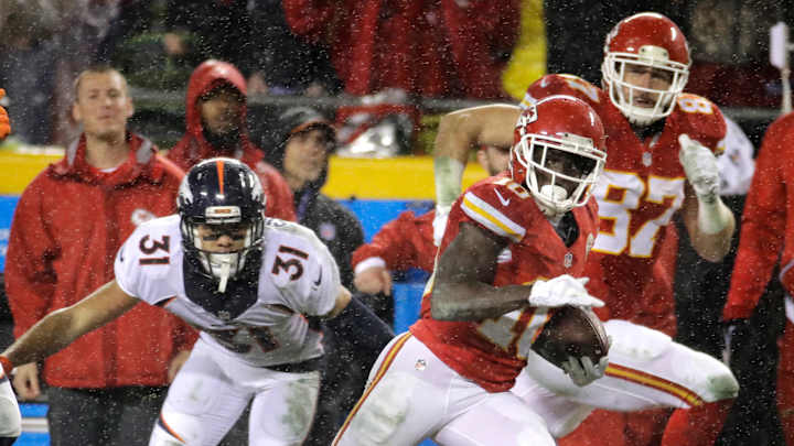 Travis Kelce leads Chiefs to important win over Broncos