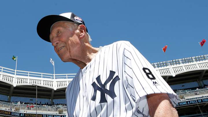 Not too old: Matsui hits long HR on Yankees' Old-Timers' Day