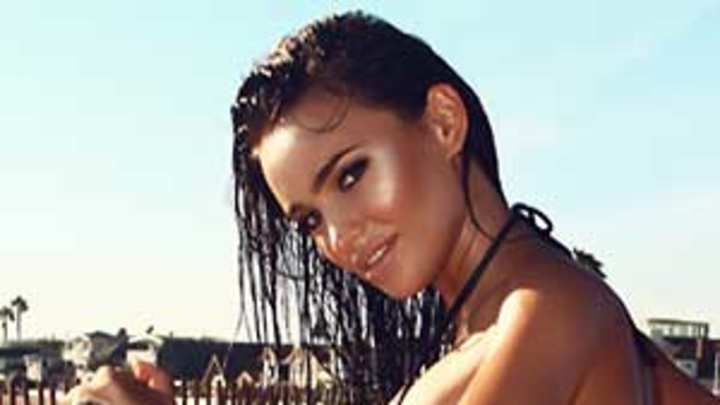 Thursday's PM Hot Clicks: Natalie Golba; R.I.P. Prince