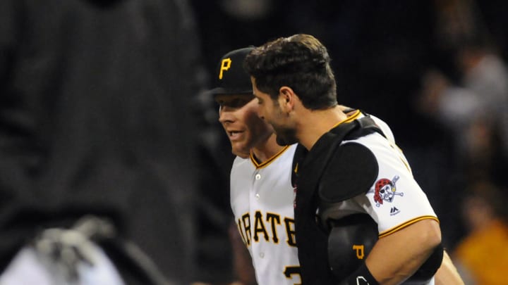 Joyce, Niese lead Pirates to 8-5 win over Braves