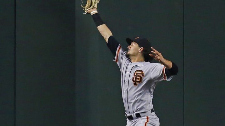 Pena knocks in winner, Giants beat D-backs 5-4 in 11