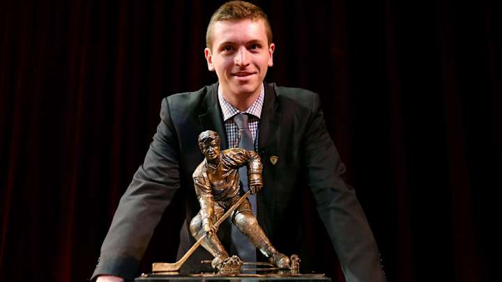 Harvard's Jimmy Vesey named Hobey Baker Award winner Harvard's Jimmy Vesey named Hobey Baker Award winner
