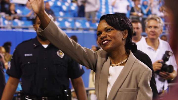 NFL to host Women's Summit ahead of Super Bowl 50 NFL to host Women's Summit ahead of Super Bowl 50