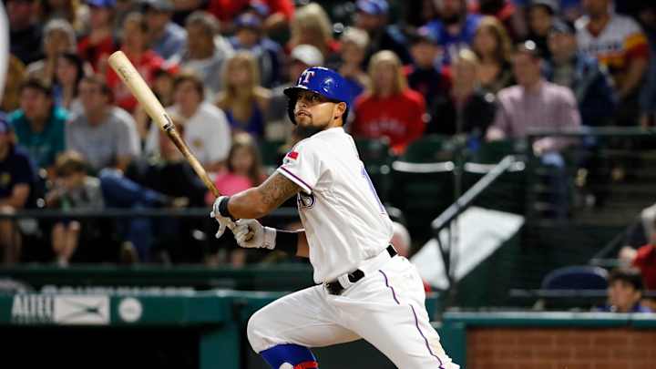Texas rally gets Hamels off hook as Rangers top Orioles 6-3