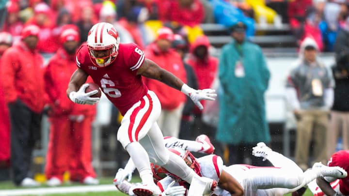 Corey Clement back on track in backfield at No. 10 Wisconsin