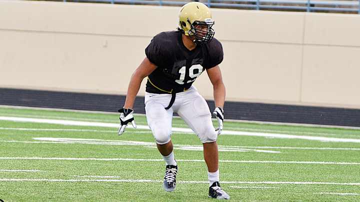 Big 12 Recruiting: Where will five-star Anthony Hines commit?