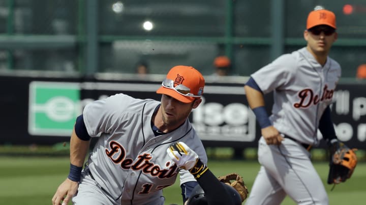 Harbaugh helps coach Tigers to 10-3 rout of Pirates Harbaugh helps coach Tigers to 10-3 rout of Pirates