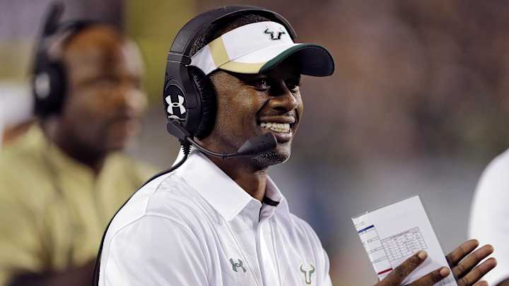 Oregon hires Willie Taggart as head coach Oregon hires Willie Taggart as head coach