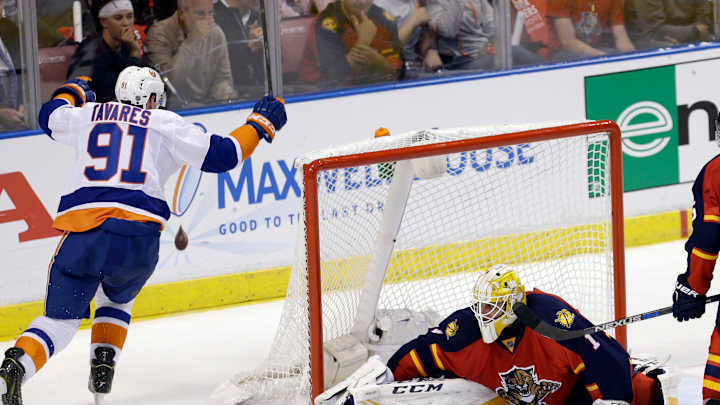 Islanders rally from 3 deficits, beat Florida 5-4 in Game 1