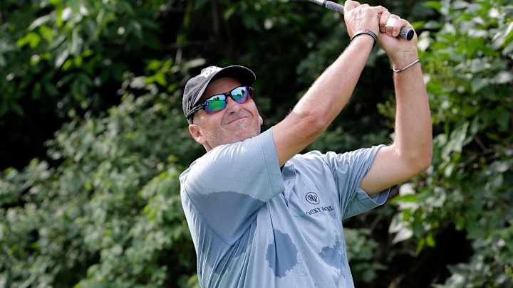 Rocco Mediate ties course and Senior PGA record with 62