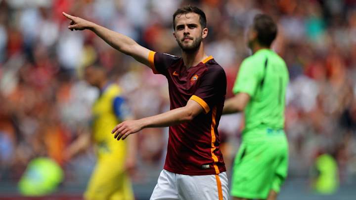 Juventus signs star midfielder Miralem Pjanic from Roma