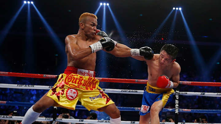 Pro boxers N'Dam, Ruenroeng enter Olympic qualifying tourney