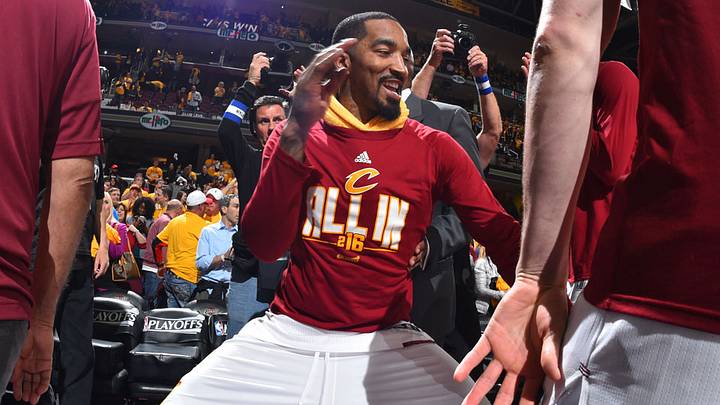 LeBron James: J.R. Smith the only Cavs player with ‘ultra-green light’