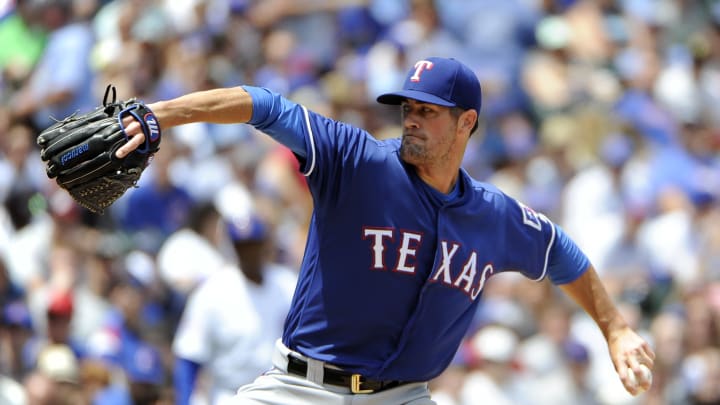 Hamels dominant, Rangers end 4-game slide by topping Cubs
