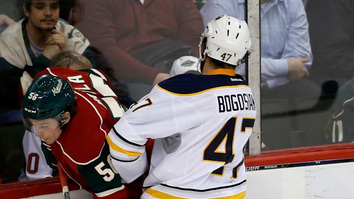 Sabres score 3 in first, hang on to beat Minnesota 3-2