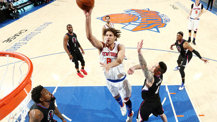 Watch: Knicks’ Robin Lopez ejected for scuffle with Clippers’ Chris Paul