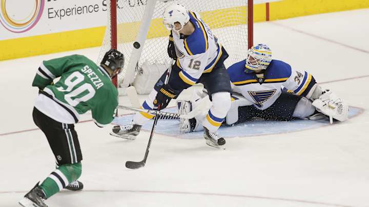 Blues win 5-4 in OT to pull into tie with Stars atop West