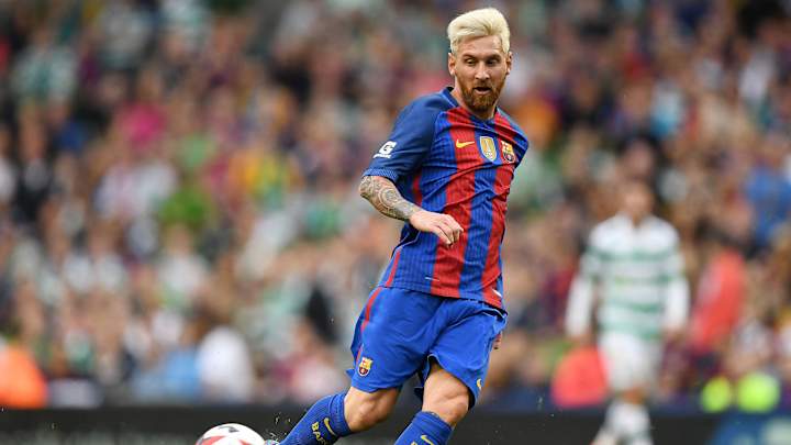 WATCH: Fan jumps into tunnel to meet Lionel Messi, gets tackled by security WATCH: Fan jumps into tunnel to meet Lionel Messi, gets tackled by security