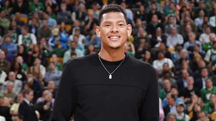 Isaiah Austin, diagnosed with heart disorder, cleared by doctors to play basketball again