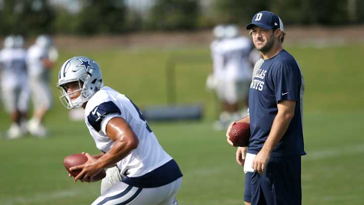 Wentz, Prescott lead Eagles, Cowboys into NFC East showdown Wentz, Prescott lead Eagles, Cowboys into NFC East showdown