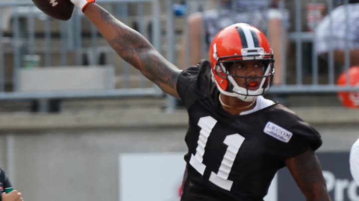 Pryor shines as a receiver in Ohio State homecoming Pryor shines as a receiver in Ohio State homecoming