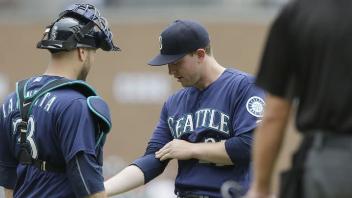 Sampson needs surgery on injured elbow