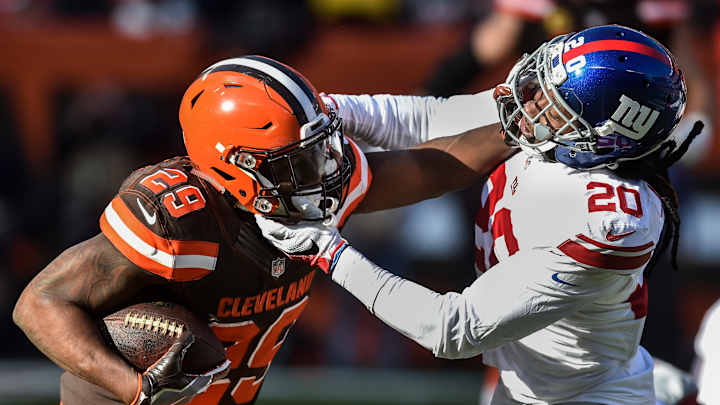 Lane Johnson returns to Eagles OL after suspension