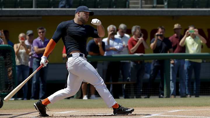 Tim Tebow arrives for 1st workout at Mets camp