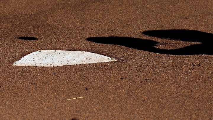 Indians hold first full-squad workout of spring training