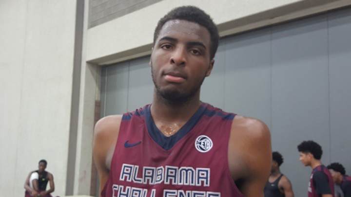 Western Kentucky lands five-star center Mitchell Robinson