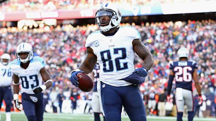 Report: Titans sign TE Delanie Walker to two-year extension