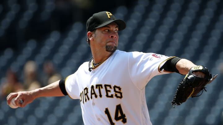Pirates' Vogelsong hit in head by pitch, leaves game Pirates' Vogelsong hit in head by pitch, leaves game