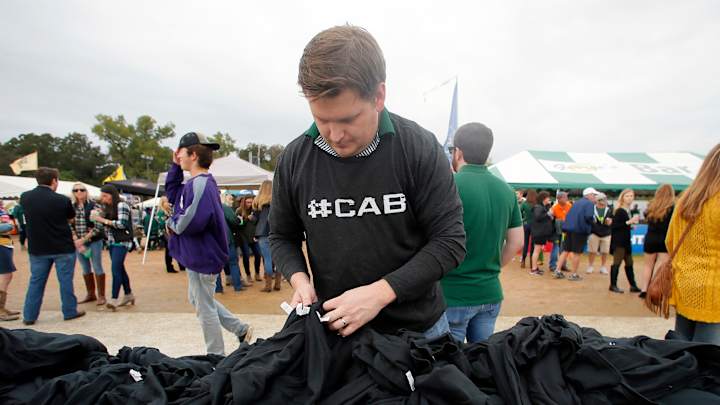 Group of Baylor supporters demand change to regents