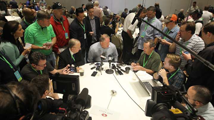 Chip Kelly tells his side of Philly story, discusses firing