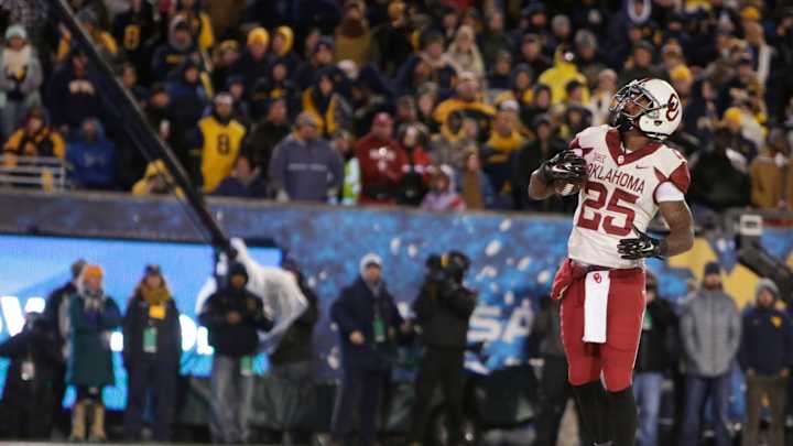 Video of Oklahoma RB Mixon punching woman released Video of Oklahoma RB Mixon punching woman released