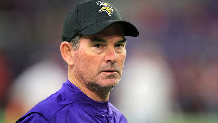 Eye surgery to keep Zimmer from coaching Vikings vs. Cowboys