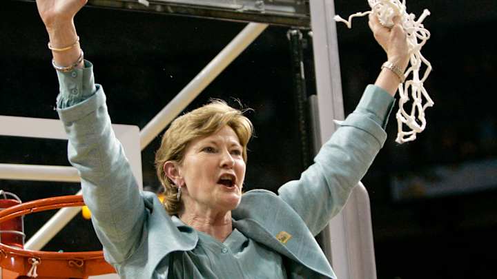 The Latest: Peyton Manning remembers his friend Pat Summitt