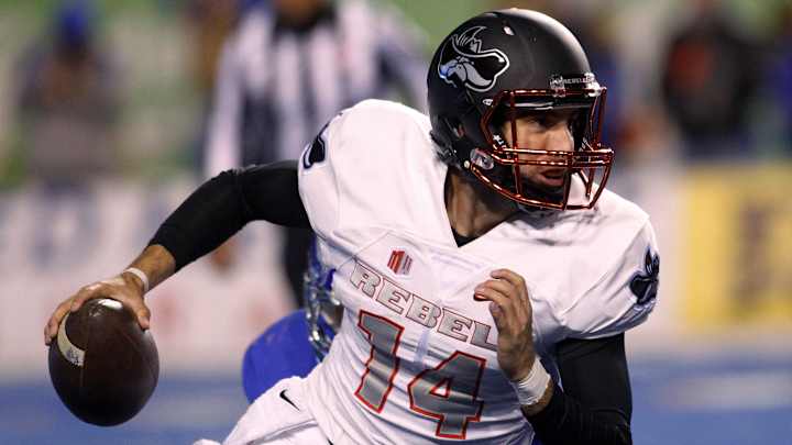 Jeremy McNichols powers Boise State past UNLV, 42-25