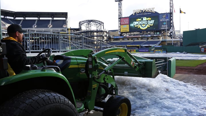 Freese gets 1st hit of 2016 MLB season, Liriano gets 1st RBI