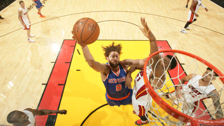 Knicks end streak of 8 straight losses to Heat, 98-90
