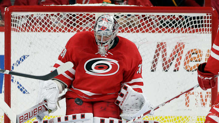 Beleskey scores twice in Bruins' 4-1 win over Hurricanes