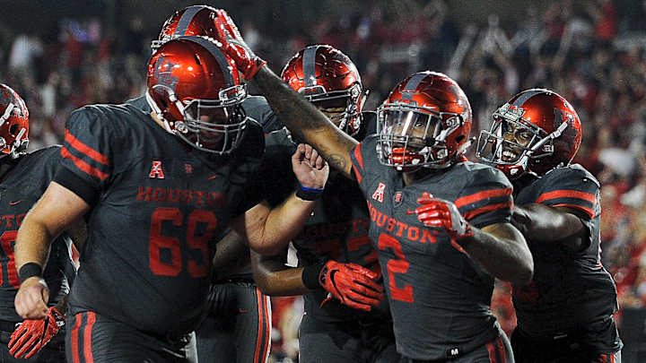 Cougars ruin No. 3 Louisville's playoff hopes with 36-10 win