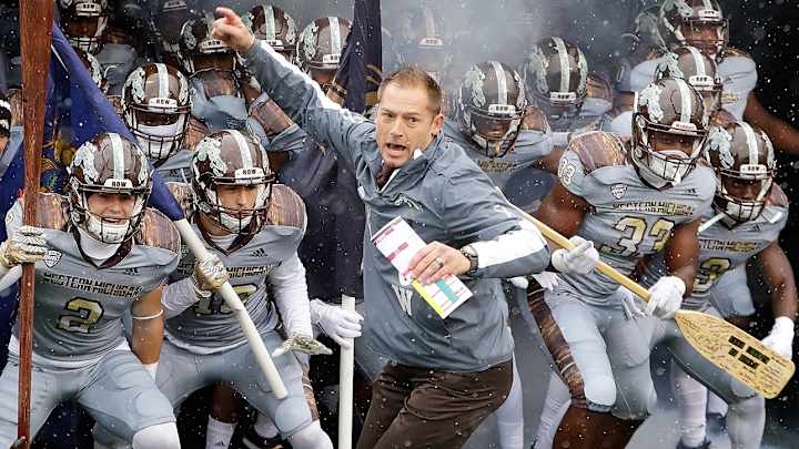 Coaching carousel heats up: Oregon waits for WMU's Fleck as more candidates emerge Coaching carousel heats up: Oregon waits for WMU's Fleck as more candidates emerge