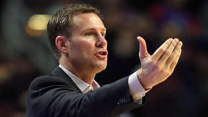 Watch: Does Fred Hoiberg know which Lopez twin he's coaching?